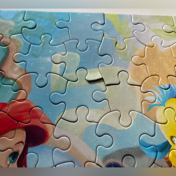 Ceaco - Disney - The Little Mermaid - Oversized 300 Piece Jigsaw Puzzle 🧩 - Picture 7 of 8